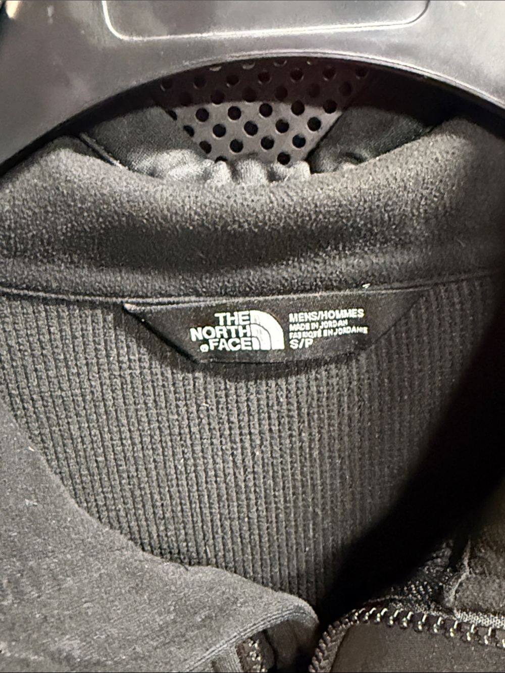 The North Face Men's Black Lightweight Full-Zip Jacket - Picture 2 of 5